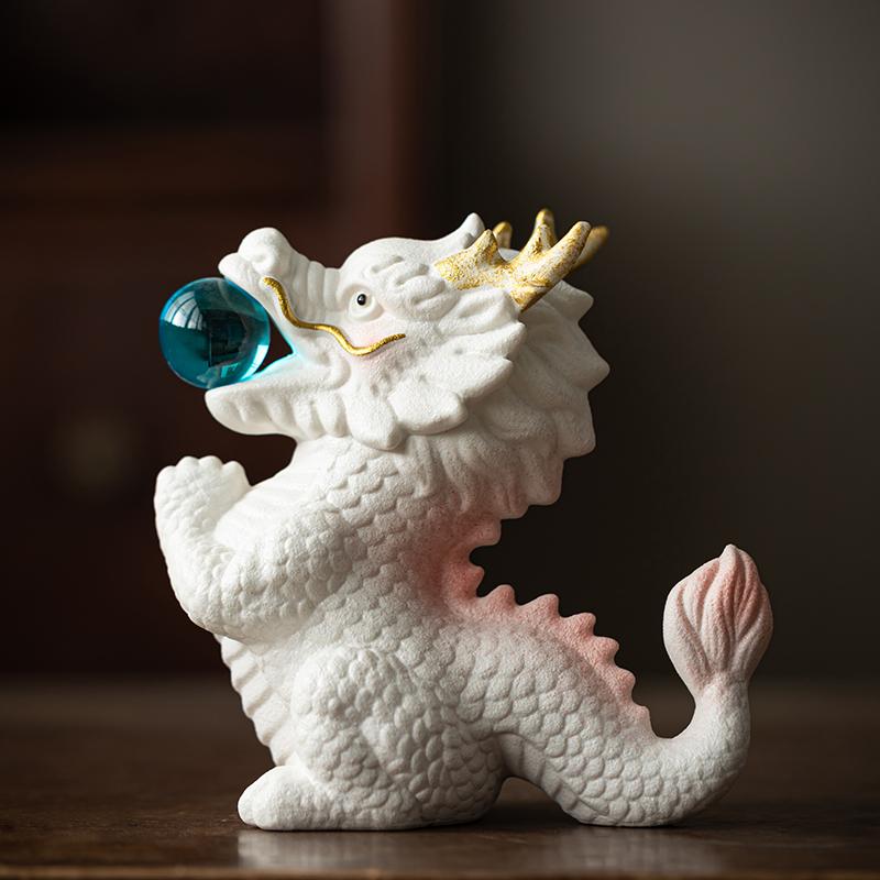 オブジェ オーナメント マスコット 置き物 装飾品 インテリア雑貨 小物 ドラゴン 龍 竜 辰 干支 十二支 開運祈願 招福 風水 縁起物 かわいい 可愛い 個性的 リビング 玄関 デスクトップ プレゼント ギフト 贈り物 ホワイト 白 ブラック 黒