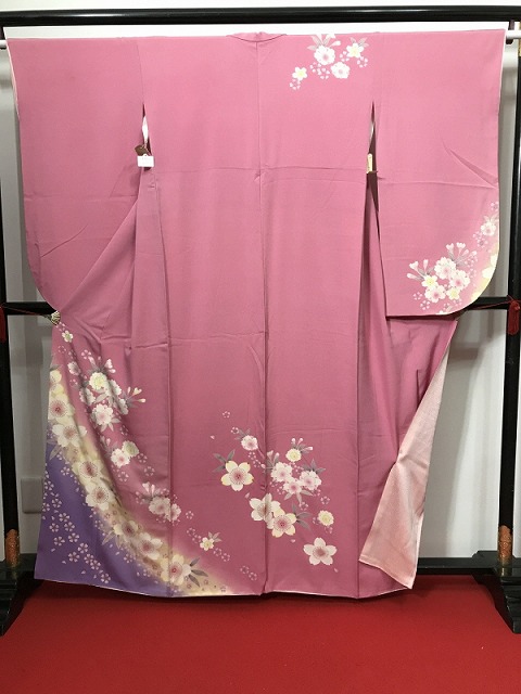 【中古】Sサイズ 振袖 正絹 ピンク地に桜模様
