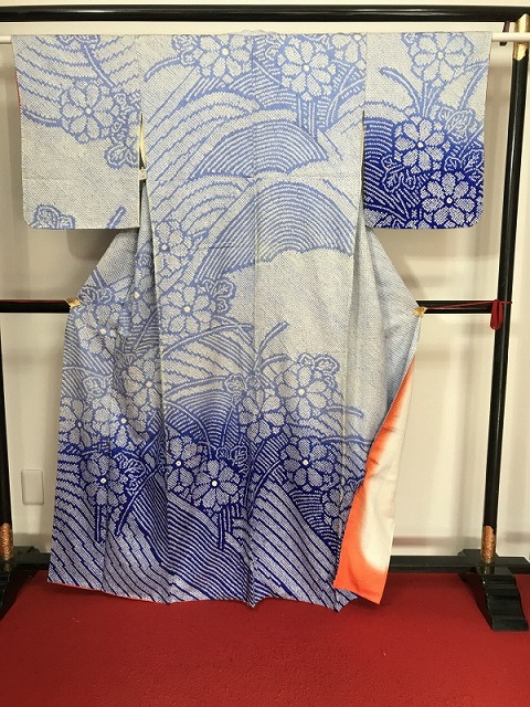 【中古】 Mサイズ 付け下げ 正絹 付下げ訪問着 青地に花模様 絞り染め 袷着物