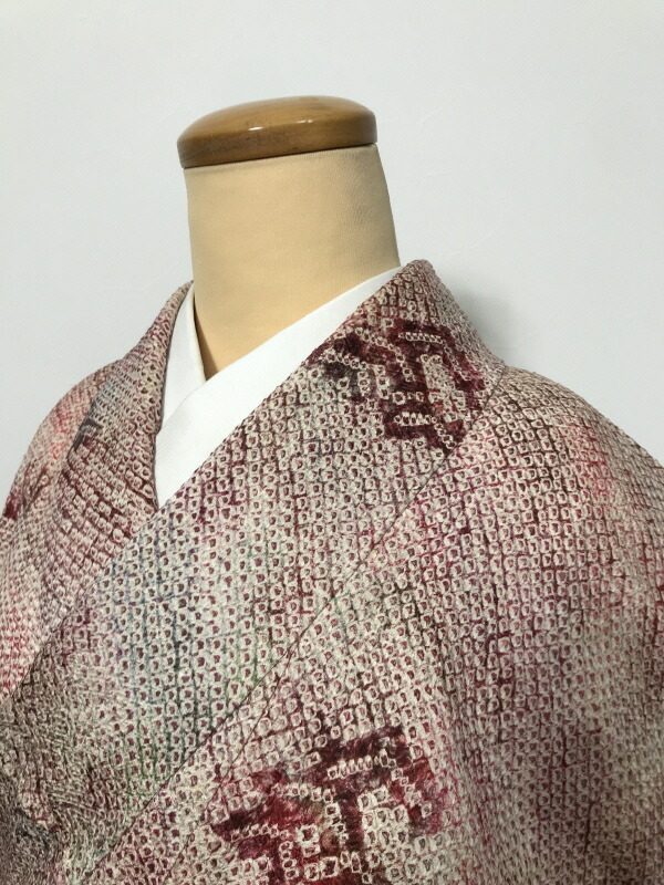 【中古】 Mサイズ 小紋 正絹 臙脂地に幾何学模様 絞り染め 袷着物 4,150円