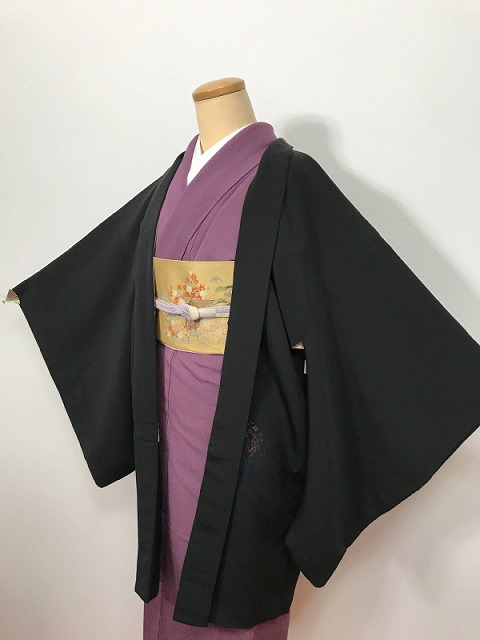 【中古】 Mサイズ 羽織 正絹 黒地に菊花文様