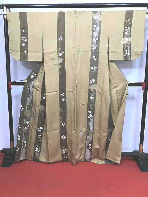 【中古】Mサイズ 付け下げ 正絹 金茶地に地紙模様
