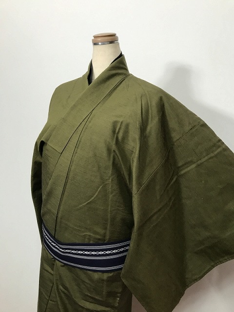 【中古】Mサイズ 紬 男物 正絹 鶯色無地
