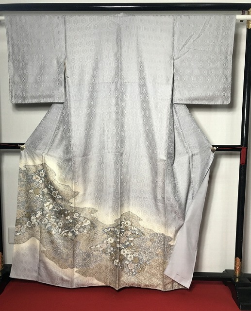 中古30％OFF/【中古】Sサイズ 正絹 色留袖 ブルーグレー地に枝花模様 一つ紋付き 袷着物 シーズン春｜リサイクルきもの福服　ふくふく