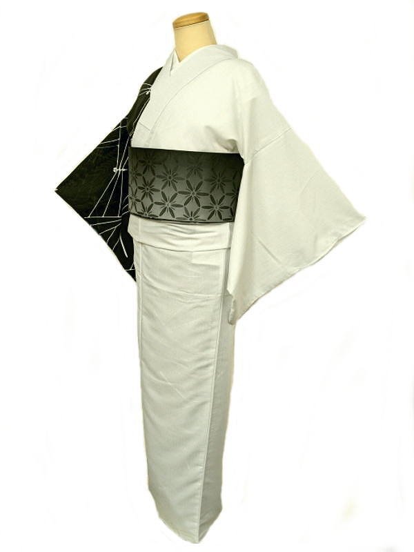 新品20%OFF/新品 浴衣 Fサイズ ポリエステル 白と黒の片身替わり 裄66 吸湿速乾|リサイクルきもの福服 ふくふく