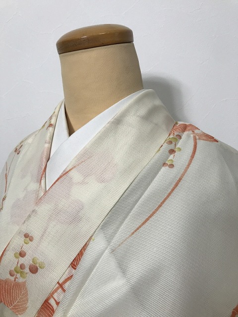 【中古】Mサイズ 夏着物 化繊 小紋 絽 クリーム地に萩模様 洗える着物