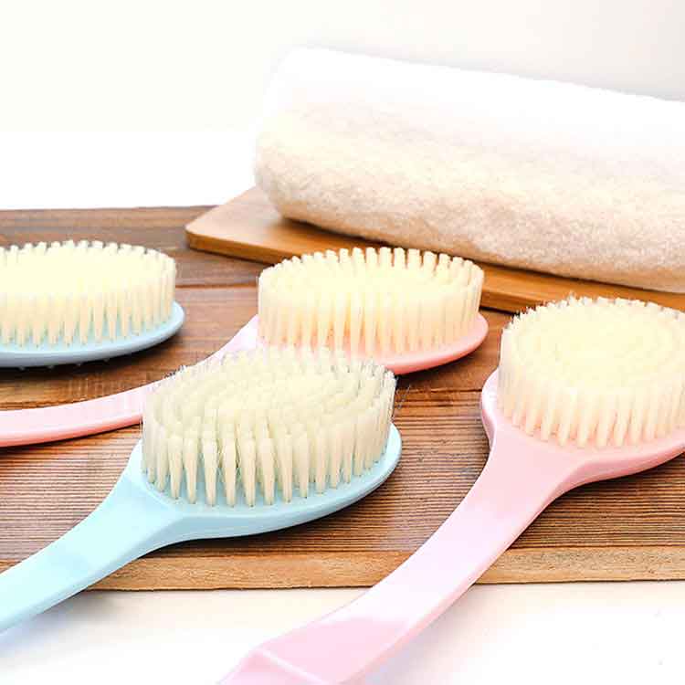 楽天市場 ボディブラシ お風呂 背中 ブラシ ロングタイプ 背中洗うブラシ 背中洗いブラシ ロング丈 長い 背中 届く 入浴 お風呂 バス用品 全身 体洗い 福見る店