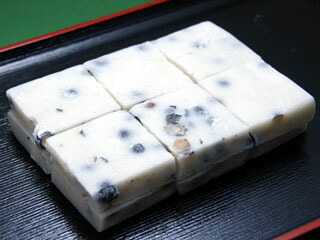 丹波黒豆角切餅 約4000ｇ（６０枚：12枚/1ﾊﾟｯｸ:約800gx5）