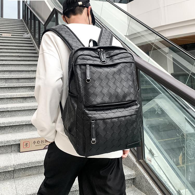 リュック　メンズ　リュックサック 本革　牛革　デイパック　ビジネス　バックパック　レザー　通勤通学　旅行　出張　アウトドア　自転車鞄　カバン　男女兼用