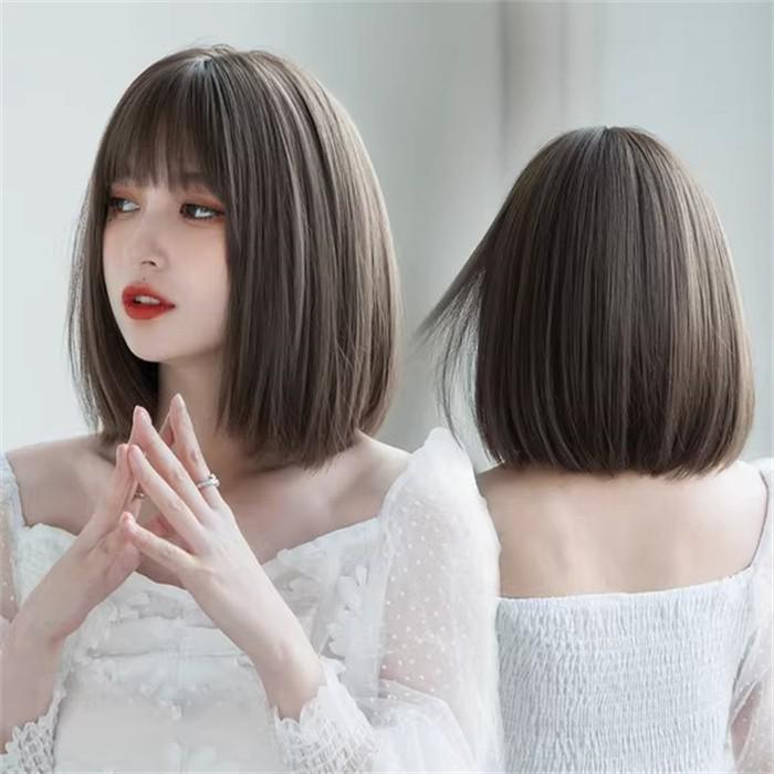 ウィッグ レディース フルウィッグ ショート ストレート ぱっつん前髪 前髪あり 可愛い かわいい 大人用 コスプレ ロリータ ゴスロリ コスチューム 原宿風 仮装 超自然 かつら wig Lolita 小顔 文化祭 イベント 学園祭 ハロウィン