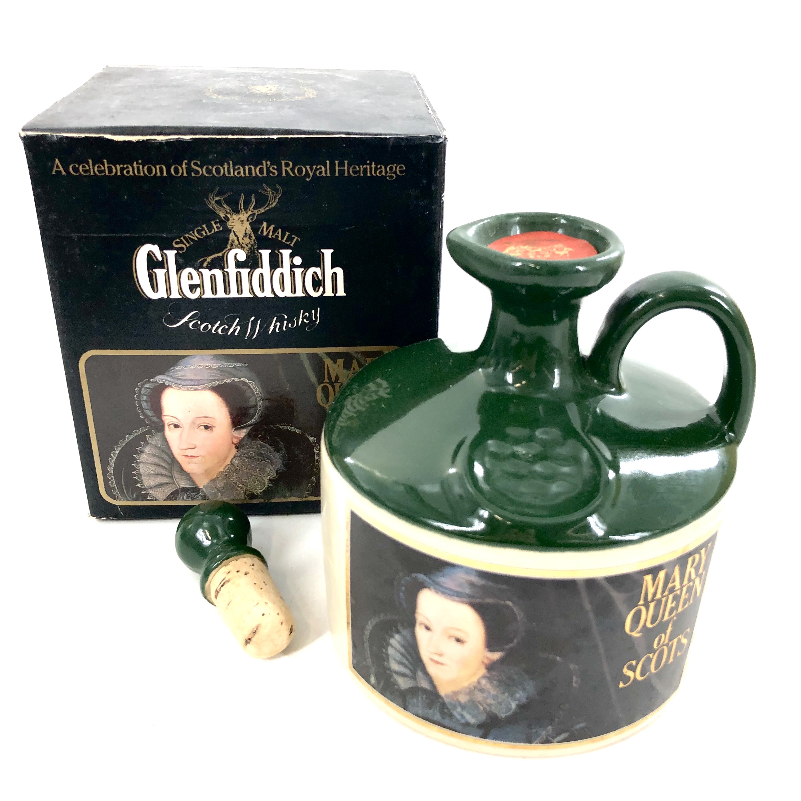 【中古】GLENFIDDICH グレンフィディック マリークイーン 陶器緑ボトル シングルモルトスコッチウイスキー 700ml 43% 箱 替え栓付き【SK-83】|カイトリNo1店