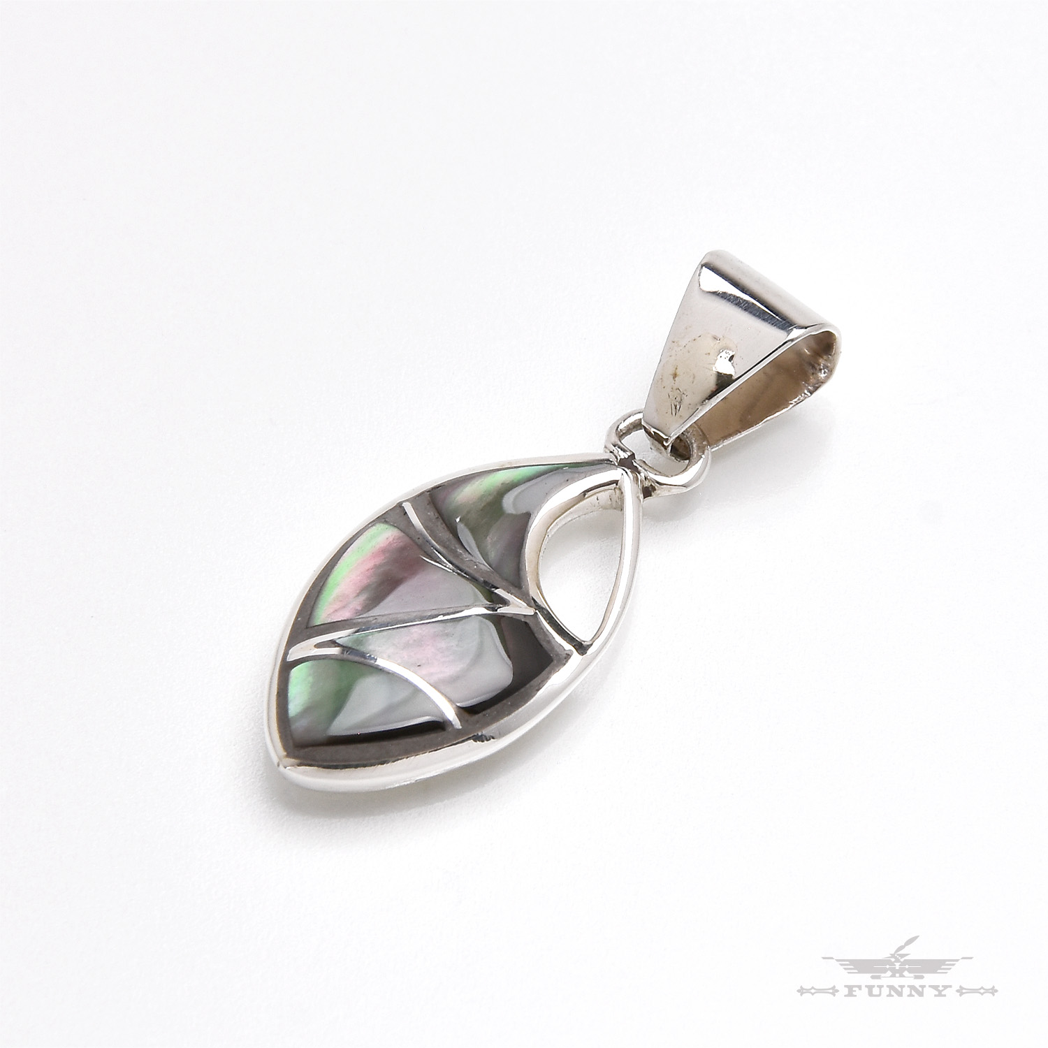 楽天市場】【FUNNY公式ストア】 ズニ族 Kristina Bowannie クロス