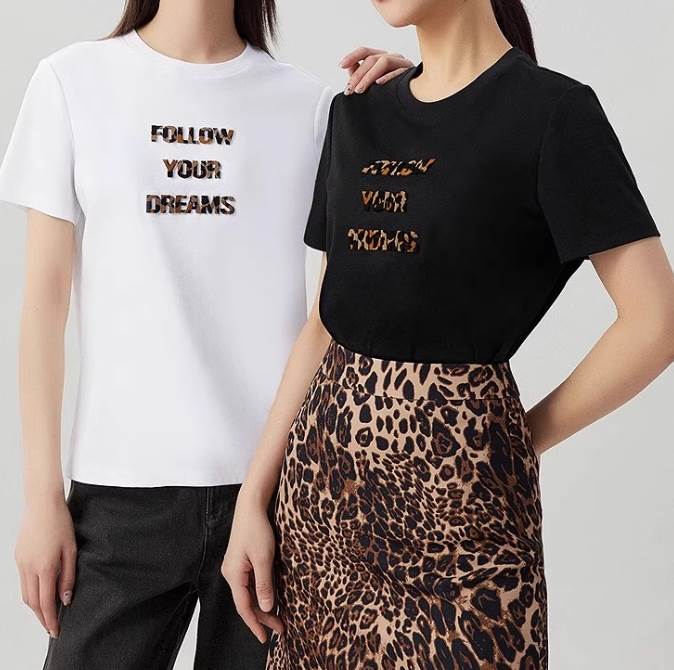 レディース トップス カットソー Tシャツ 半袖 クルーネック コットン かわいい シンプル カジュアル おしゃれ かっこいい ラフ メンズライク マニッシュ ボーイッシュ 個性的 クール 存在感 ベーシック アクティブ ワイルド ヒョウ柄 ロゴ 春 夏 秋 ロングシーズン|Funny Bunny