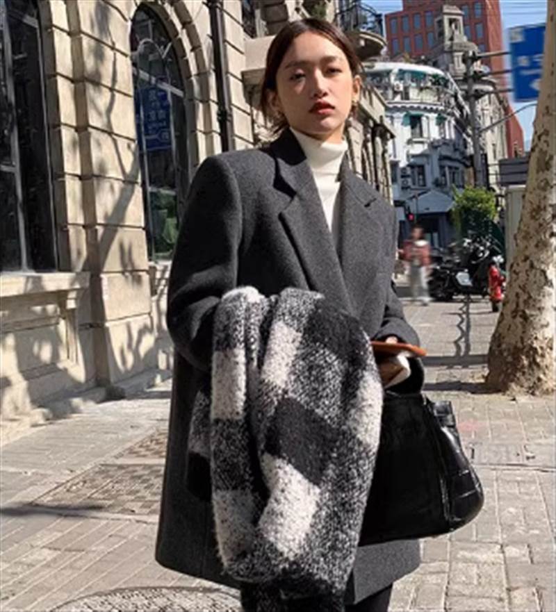 【FunnyBunny】 レディース アウター 上衣 長袖 Vのど首 好いたらしいめ 40代 冬 かっちり 都会的 格好のいい 今めかしい 雅びやか 事務室心地よい 無地 心地よい 10代 御っ母さん 主演者級 20代 冷やりとした 自己同一性的 流行り物系 お出でになる感 秋 30代 雅びやか レディースファッション-コート・ジャケット