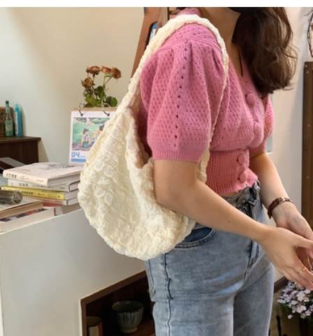 ホワイトハンドバッグ バッグ かばん ハンドバッグ レディースバッグ 収納 機能性 便利 チャック かわいい 大人可愛い きれいめ シンプル カジュアル 大人 上品 おしゃれ かっこいい レトロ 無地 10代 20代 30代 40代 60代