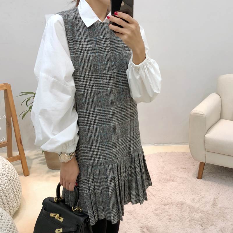 レディース ワンピース ミニ ショート 膝上 ノースリーブ ラウンドネック ストレート プリーツ タック タックプリーツ ファスナー かわいい 大人可愛い きれいめ シンプル カジュアル 上品 おしゃれ こなれ感 ガーリー ナチュラル
