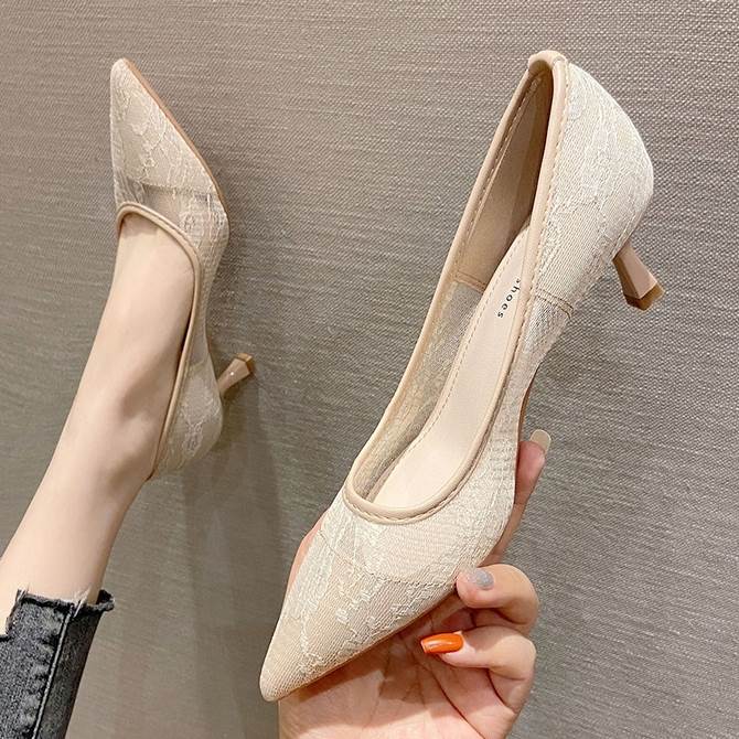 レディース パンプス ピンヒール ミドルヒール ポインテッドトゥ レース かわいい 大人可愛い きれいめ 上品 おしゃれ エレガント ラブリー キュート ガーリー セクシー モダン 主役級 存在感 こなれ感 華やか シック クラシック