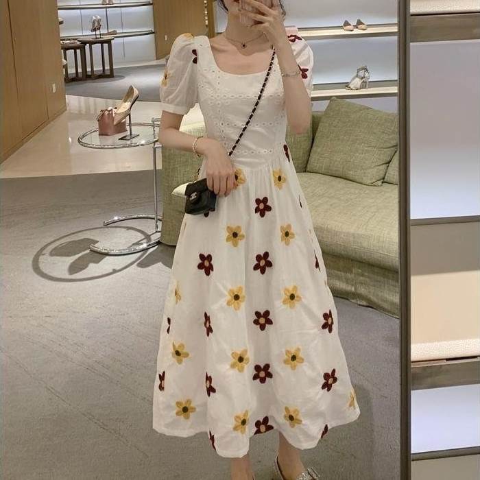 レディース ワンピース ミモレ ロング 半袖 パフスリーブ Uネック オーバルネック Aライン フェミニン フィット＆フレア レース 刺繍 リネン 綿 コットン 麻 かわいい 大人可愛い きれいめ 上品 おしゃれ レトロ ガーリー