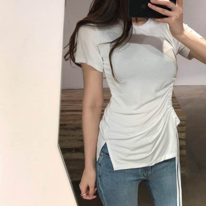 【FunnyBunny】 トップス デート インスタ映え 大人 着回し 存在感 Tシャツ かわいい カジュアル きれいめ おしゃれ スタイル 流行 トレンド モテ 上品 主役級 旅行 大人可愛い コーデ お出かけ 女子会 休日