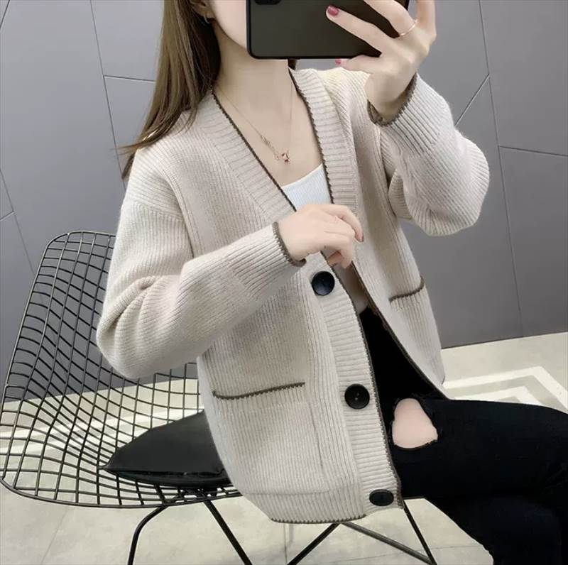 【FunnyBunny】 トップス デート 主役級 かわいい 大人女子 上品 カットソー 冬 セーター 長袖 袖あり 存在感 きれいめ 秋 ガーリー クール 個性的 春 ルーズ 大人可愛い 大人 レトロ カーディガン