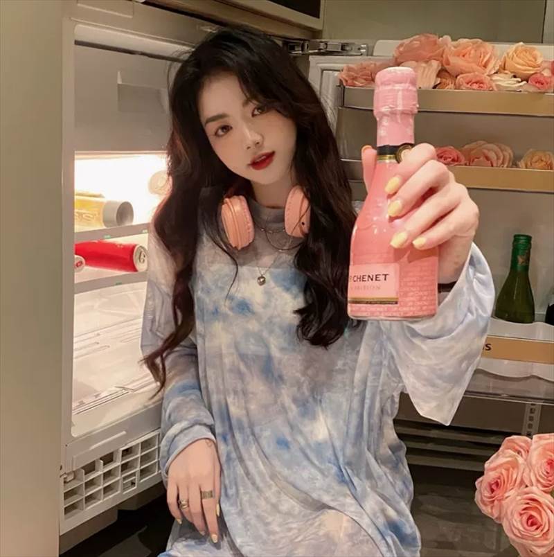 【FunnyBunny】 トップス 秋 長袖 大人女子 大人 シャツ レディース カットソー 袖あり ミモレ丈 10代 大人可愛い 30代 ガーリー 春 主役級 20代 個性的 かわいい カジュアル レトロ ミモレ キュート