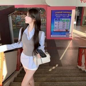 レディース トップス ティーシャツ トップ 長袖 角襟 か細い 細身 前食い違い 名取り草 成年者好いたらしい 分かりやすい 心地よい 格好のいい 惜しみ無い ガーリー 冷やりとした 今めかしい とろみ感 古典的 分科大学風 縞模様 オール季節 事務室 商行為 シャツ・ブラウス-レディースファッション