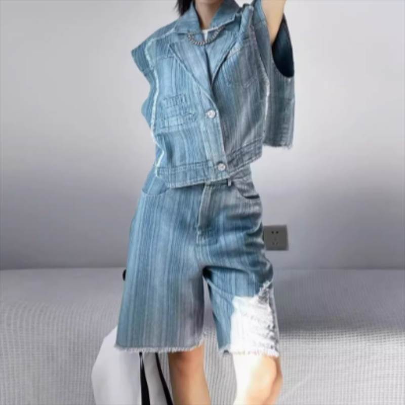 レディース パンツ デニムベスト セットアップ 2点セット ツーピース ショートパンツ ノースリーブ コンサバ かわいい 大人可愛い きれいめ シンプル 上品 おしゃれ レトロ クール 抜け感 かっちり ヴィンテージ ラブリー キュート｜Funny Bunny
