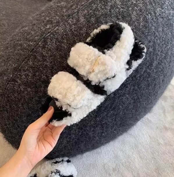 御部屋サンダル 家庭用スリッパ もこもこ ふわふわ 毛革 歩き分かりやすい 履き分かりやすい 疲れにくい 美脚 脚長 可愛らしい 成年者好いたらしい 好いたらしいめ 分かりやすい 心地好い 成年者 窈窕たる 今めかしい かっこいい 個人的特徴的 惜しみ無い 濫りがわしい 冷やりとした 窈窕たる 清楚