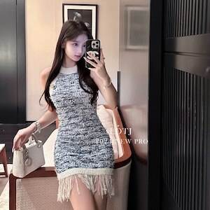 セクシー 肩出し レディース ワンピース ミニ ノースリーブ ラウンドネック ホルターネック タイト スリム 細身 もこもこ ふわふわ ニット フリンジ 大人可愛い きれいめ シンプル 上品 おしゃれ かっこいい こなれ感 クール モード系