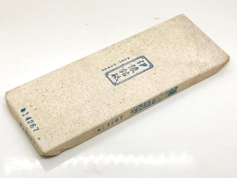 楽天市場】天然砥石伊予砥 さくら 中砥サイズ230×90～134×251767g伊予