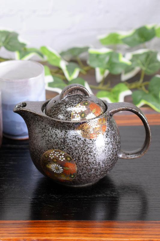 楽天市場】九谷焼 仙守ポット急須（大/400ml）白粒鉄仙 : 九谷陶芸