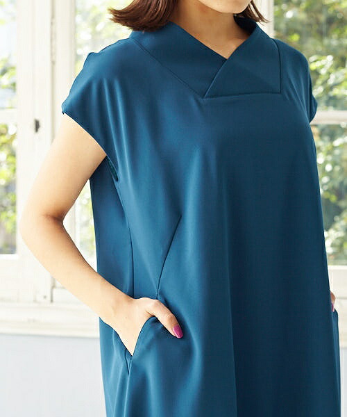 楽天市場 公式 ふりふ 抜け衿背開きワンピースふりふオリジナル 和柄 ワンピース フォーマルドレス レディース 和風 フレア 背開き 抜け衿 Vネック カジュアル フォーマル 結婚式 二次会 お呼ばれ 大人女子 花柄 レトロ モダン Furifu おうち服 おうちコーデ おうち