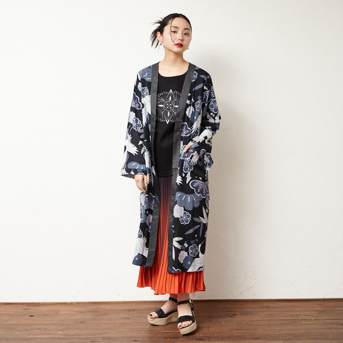 Furifuふりふ【WEB限定】オヨメ・夜空猫 着物ガウン★花と鶴柄★新品タグ付 ふりふ 夜空猫柄着物風ガウン