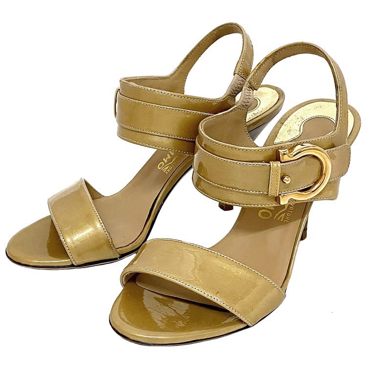や*ん様 【美品】Salvatore Ferragamo ベージュサンダル　ガン ec-19464-1.jpg
