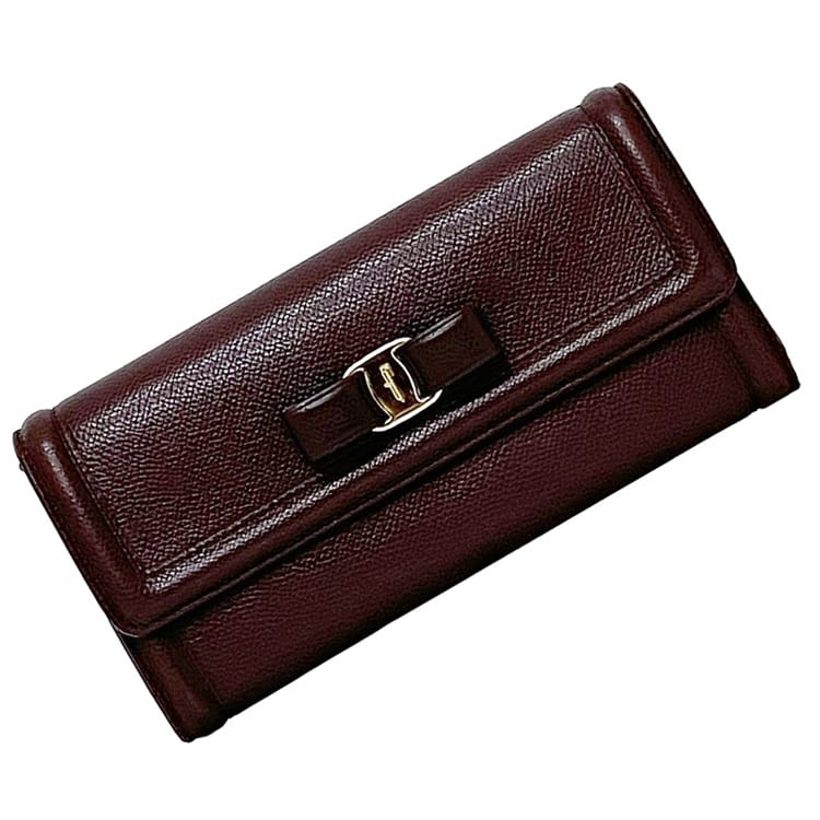 【送料無料】 サルヴァトーレ フェラガモ 二つ折り 長財布 ec-22483 ボルドー ヴァラ GJ-22D154 美品 財布 レザー 中古 Salvatore Ferragamo 折り財布 フラップ クリアポケット付き リボン ヴィンテージ ホック 定番 人気 革 レディース 小物 お洒落 ブランド 本物 鑑定済み