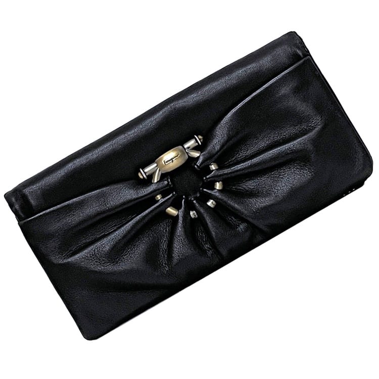 【未使用品】サルヴァトーレフェラガモ 長財布 レザー ガンチーニ柄 箱付き 黒 サルヴァトーレフェラガモ ガンチーニ 三つ折り財布 220048