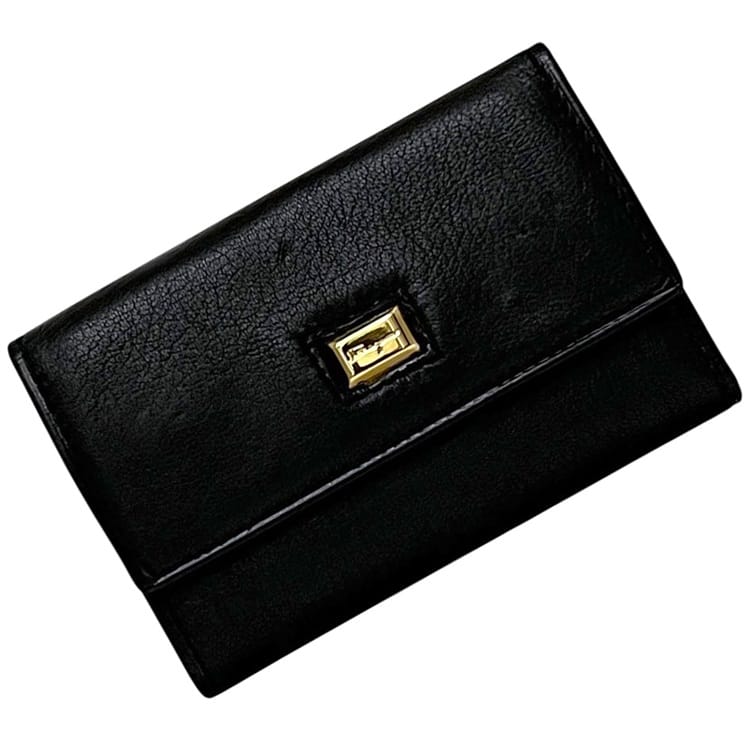【送料無料】 サルヴァトーレフェラガモ 6連 キーケース ec-24414 ブラック 22 4548 美品 レザー 中古 Salvatore Ferragamo ホック ロゴ プレート 鍵 ホルダー 黒 メンズ レディース 男女兼用 箱付き ヴィンテージ ゴールド金具 シンプル ブランド 本物 鑑定済み