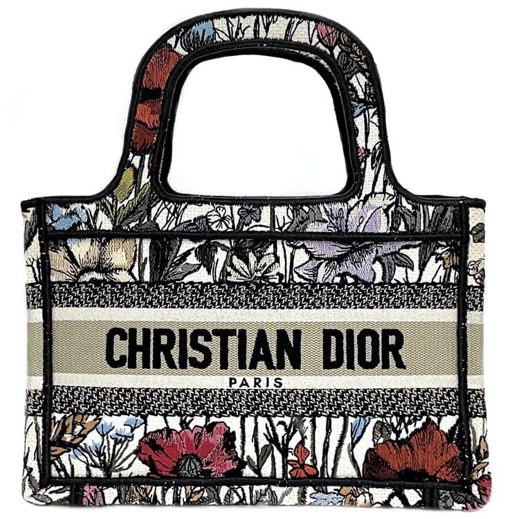 楽天市場】Christian Dior(クリスチャンディオール) ブック