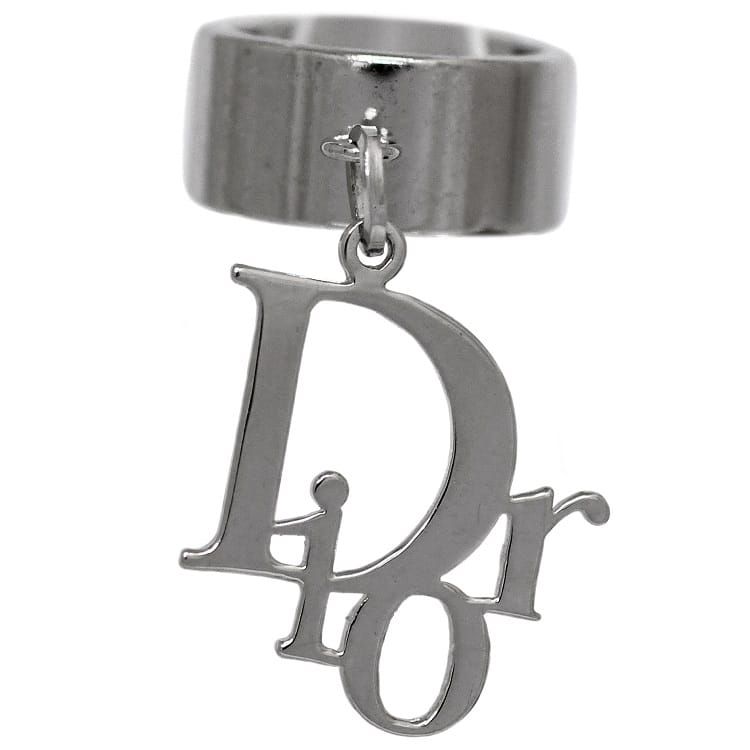 クリスチャン ディオール ロゴ リング シルバー ec-20016 指輪 14号 美品 メタル 中古 Christian Dior ジュエリー アクセサリー 幅広 7 男性 メンズ 人気 上品 ファッショ小物 シンプル 高級感 お洒落 シルバーリング 大ぶり 女性 ブランド 本物 鑑定済み｜フリマハイクラスブランド館