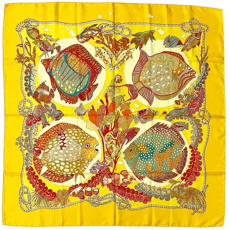 エルメス　HERMES シルク　スカーフ　カレ　大判　深海　魚　used 紺 エルメス HERMES シルク スカーフ カレ 大判 深海 魚 used 紺