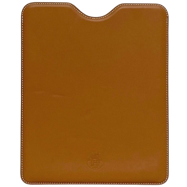 エルメス iPad 入れもの f-23995 駱駝 赤銅色 ゴールド 美品 なめし革 ヴォースイフト 中古 □Ｎ目じるし 2010年 HERMES 経口避妊薬入れもの 赤銅色 座布団 ロゴタイプ H 目じるし 箱付き添い人 本革 分かりやすい商行為 普段使い走り 男女兼用 定番 一般受け ブランド名 本物 価値付ける済み