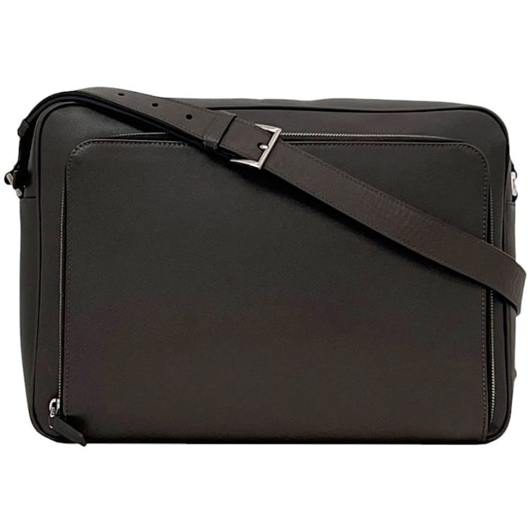 プラダ メッセンジャーバッグ f-24156 ブラウン ショルダーバッグ 美品 サフィアーノ レザー 中古 7 D PRADA クロスボディ 書類バッグ ビジネスバッグ a4 斜め掛け 肩掛け ファスナー 三角 ロゴ プレート ビジネス メンズ 定番 人気 ブランド 本物 鑑定済み|フリマハイクラスブランド館