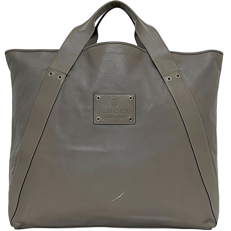 グッチ トートバッグ ec-24749 グレー ヒステリア 211126 美品 レザー 中古 002058 GUCCI 大容量 軽い カジュアル ロゴ メンズ レディース ヴィンテージ ラージトート 革バッグ シンプル エンボスロゴ 灰色 男女兼用 定番 人気 マチ有 ブランド 本物 鑑定済み 29,452円