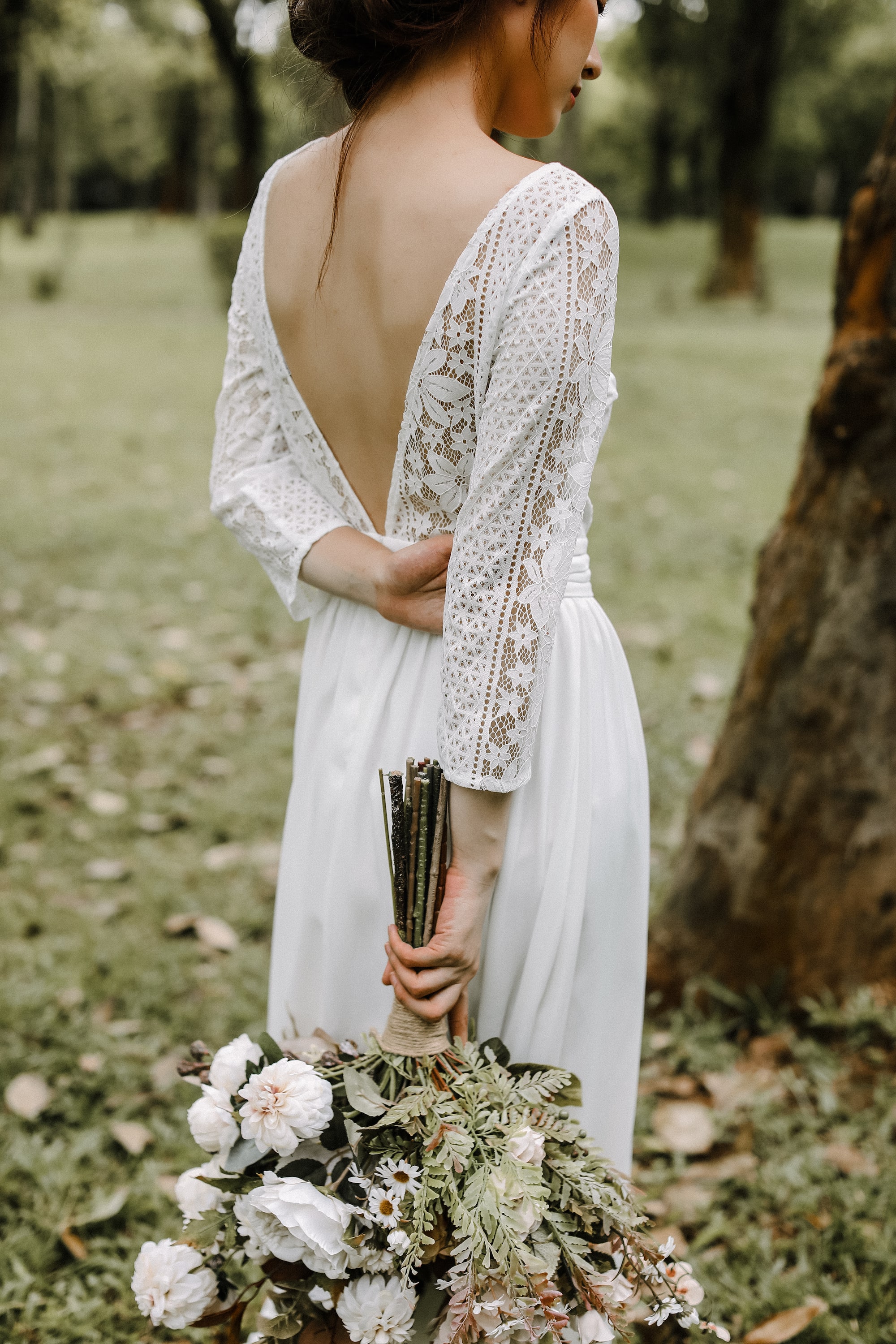 楽天市場 前撮り ドレス ワンピース ウェディングドレス 袖あり エンパイアライン 花柄 レース 刺繍 七分袖 スレンダー シンプル 白 シースルー ワンピース 結婚式 二次会 披露宴 後撮り 二次会ドレス 花嫁ドレス ウエディング 花嫁 ホワイト ナチュラル 安い 格安