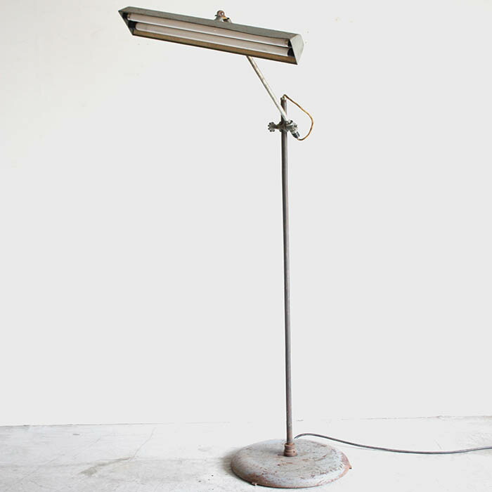 アメリカヴィンテージ　フロアライト　古雑貨　アンティーク Street Gas Lampスタイル イングランドオーク ツイストフロア