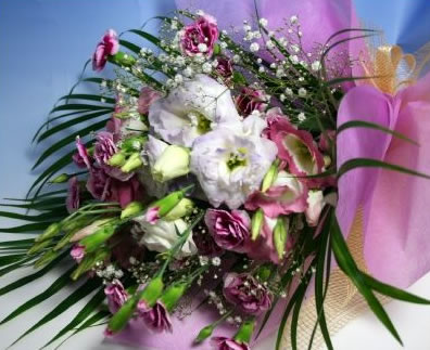楽天市場 トルコキキョウの花束 8月のお勧めバースディー フタバ園本店