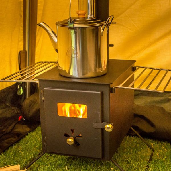売り尽くし価格 デンマーク発 ローベンス コバク テント ストーブ 今大人気の冬キャンに必須 Robensのkobuk Tent Stove グランピングに最適 お洒落なストーブ 北欧 デンマーク キャンプ アウトドア ヨーロッパ 定番人気 Tiendabudada Com