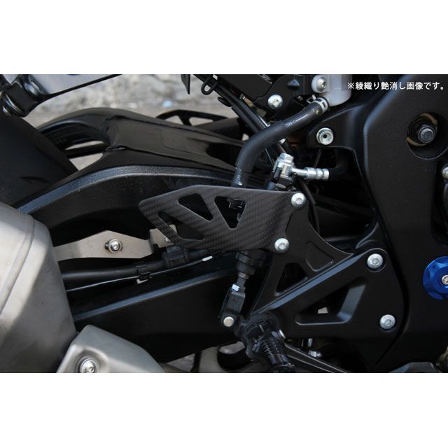 SPEEDRA ヒールプレート 純正タイプ 左右セットドライカーボン 仕様 綾織り艶あり CSU0703TG SPEEDRA その他外装関連パーツ GSX-R1000/R 8,477円