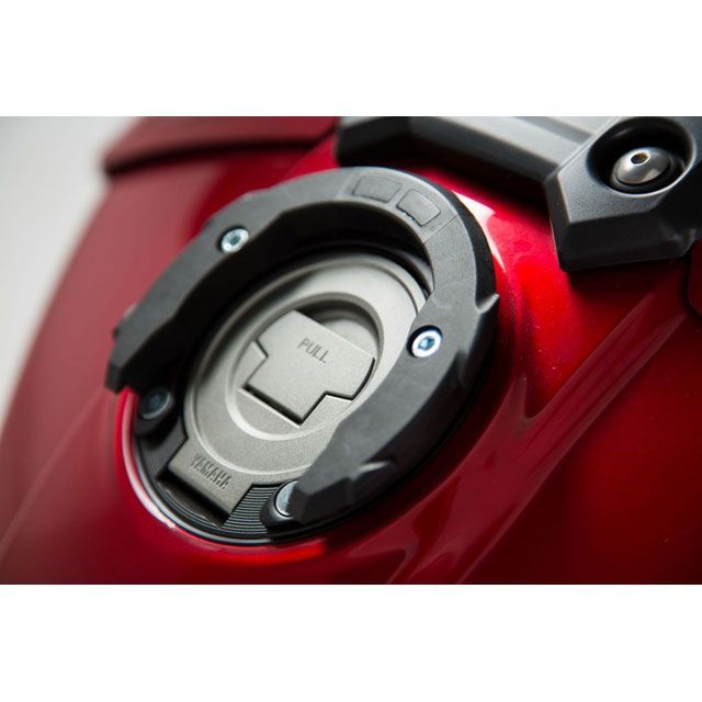 SW-MOTECH QUICK-LOCK（クイックロック）EVO タンクリング アダプターキット ブラック Yamaha MT-09 Tracer（14-） sw_TRT_00_640_30800B SWモテック タンク関連パーツ Tracer 900…