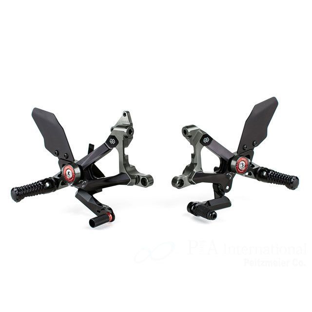 GILLES TOOLING バックステップ MUE2 ブラック MUE2D02B ギルズツーリング バックステップ関連パーツ Streetfighter V4 Streetfighter V4 S
